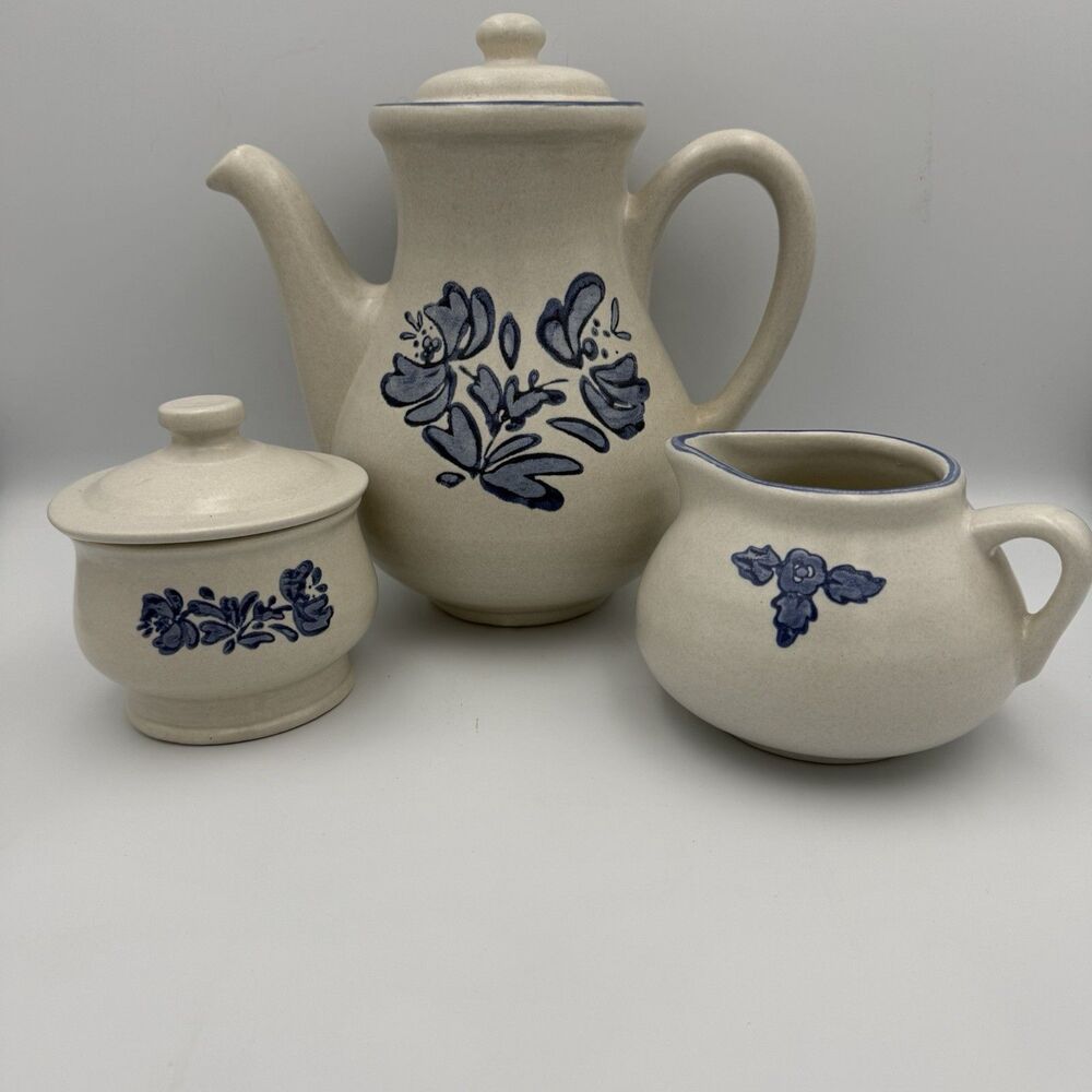 Vintage Pfaltzgraff Yorktowne 3-Pc Coffee/Tea Set 7-490 22Y 23Y - Made in USA
